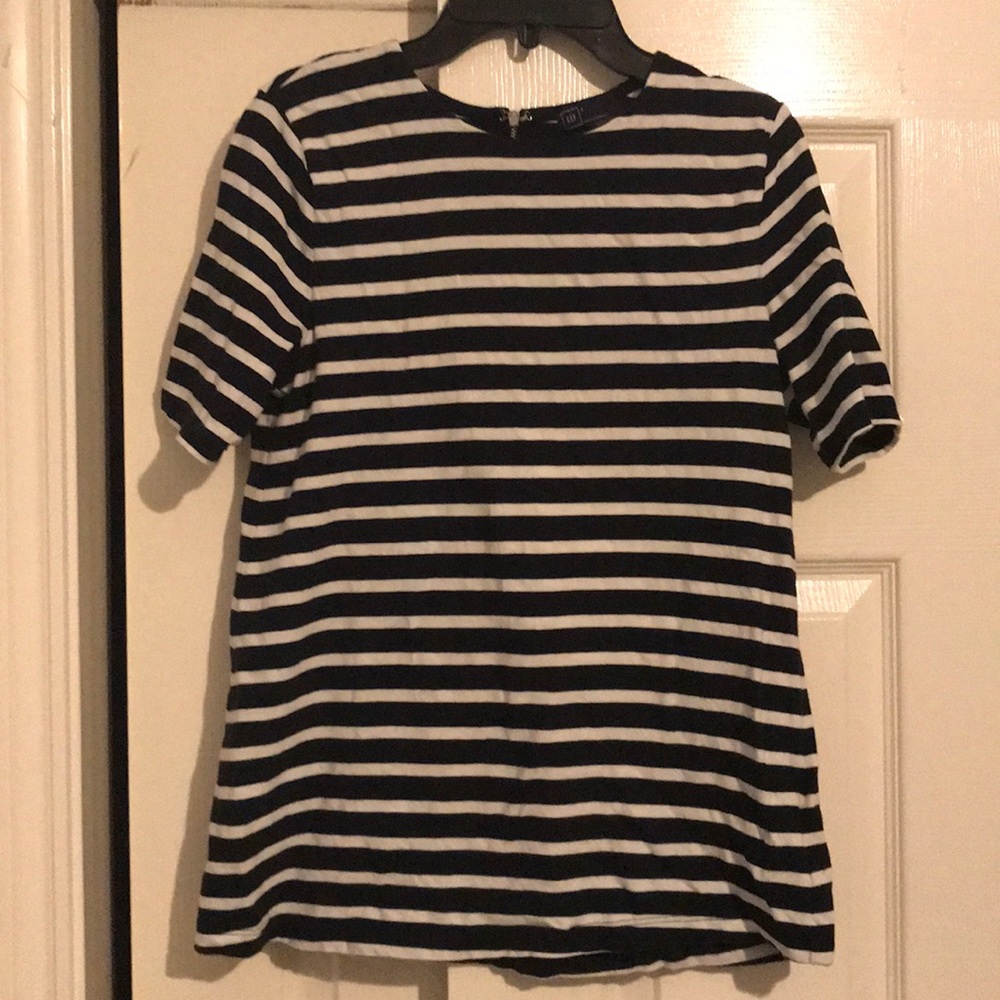 GAP stripe top